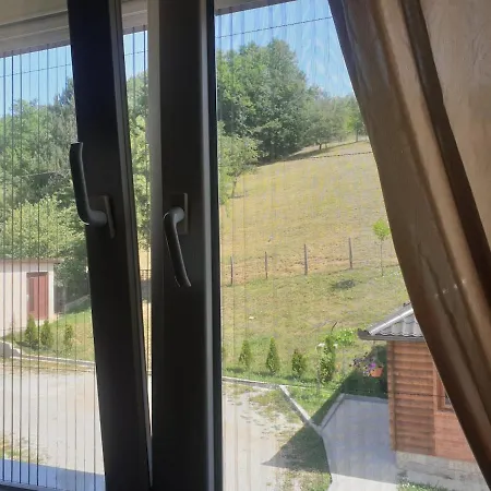 Villa House In A Quiet Neighborhood With A Huge Garden Vidovici