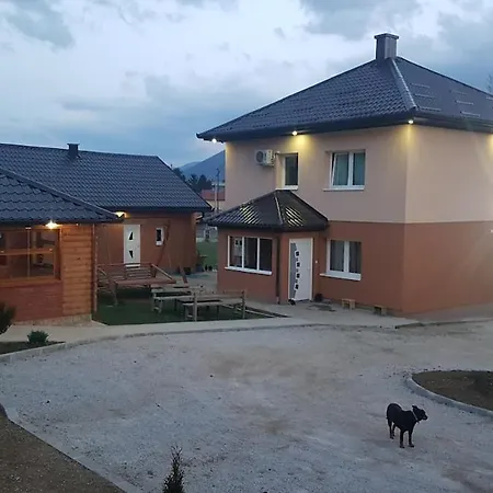 ヴィラ House In A Quiet Neighborhood With A Huge Garden