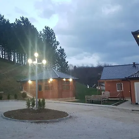 House In A Quiet Neighborhood With A Huge Garden * Vidovici