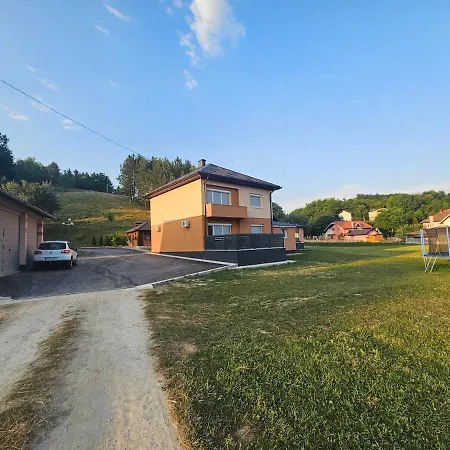 House In A Quiet Neighborhood With A Huge Garden Villa