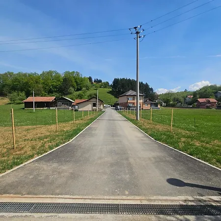 House In A Quiet Neighborhood With A Huge Garden Villa