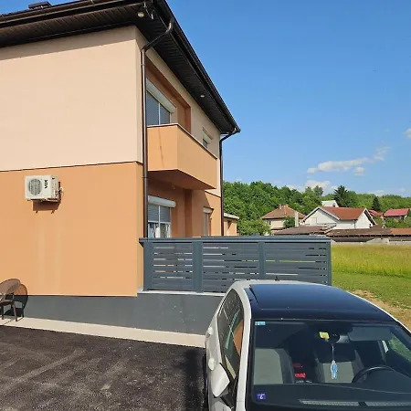 ヴィラ House In A Quiet Neighborhood With A Huge Garden